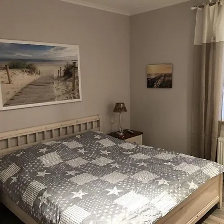 Apartment 28, Seestern